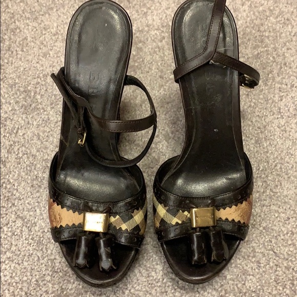 Burberry Wedges - Picture 1 of 2